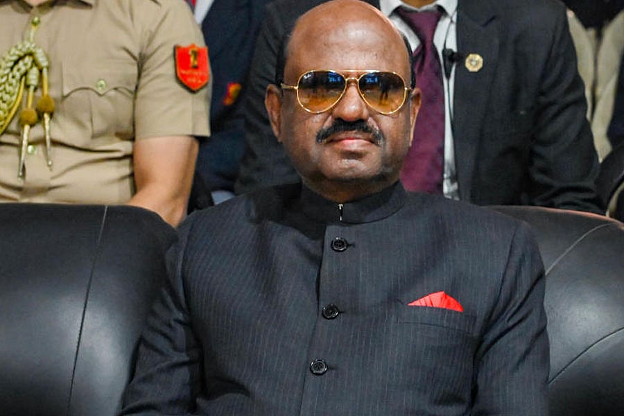 PTI : West Bengal Governor CV Anada Bose |